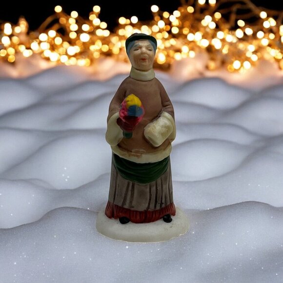 Dept 56 Chelsea Lane Shoppers - Woman - Dickens Village Loose Figurine 1993 - Picture 1 of 6